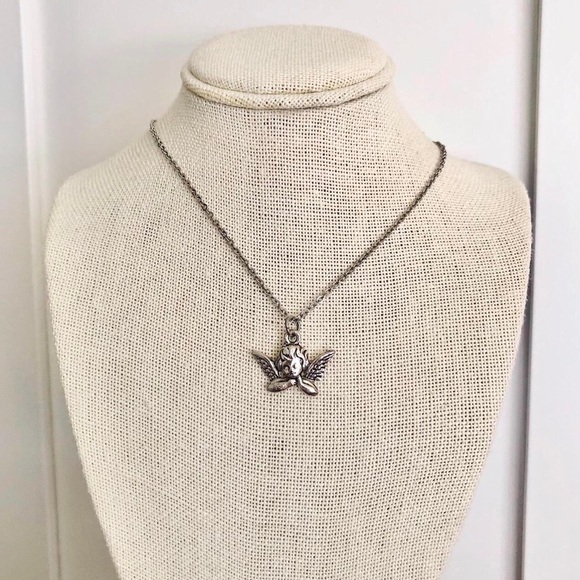 Dainty Antique Angel Pendant Chain Necklace - Picture 3 of 4